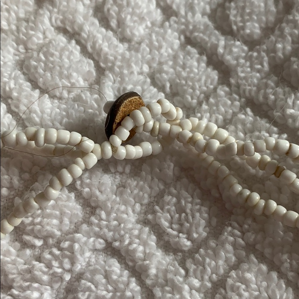 Shell pendant necklace - Picture 4 of 4